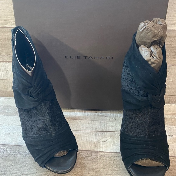 Ellie Tahiti black suede and lace stiletto peep toe - Picture 5 of 13